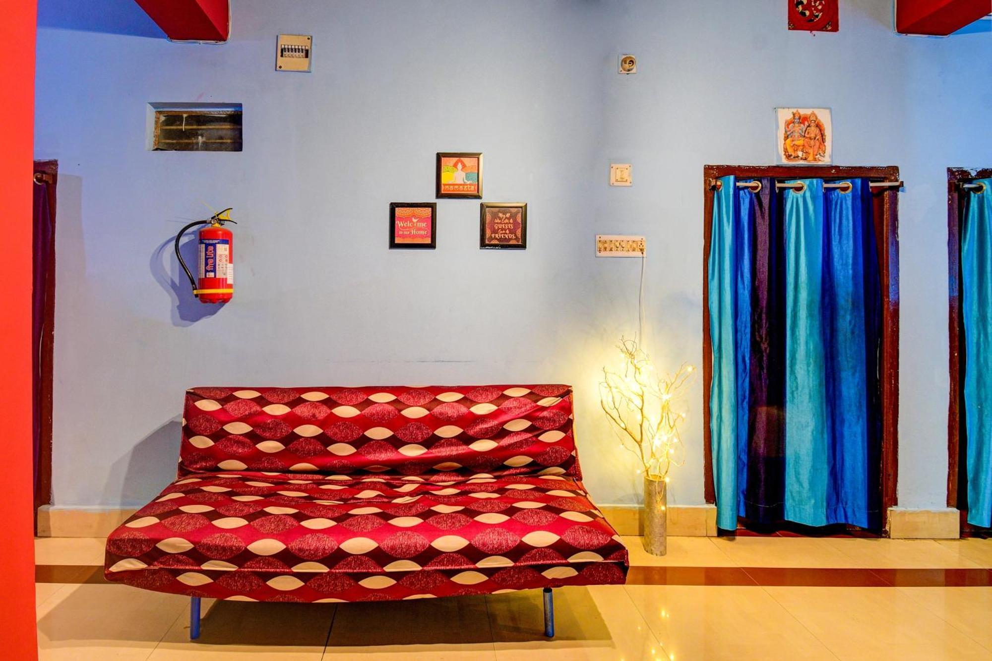 Oyo Flagship Pratikshya Guest House Baripada Екстериор снимка
