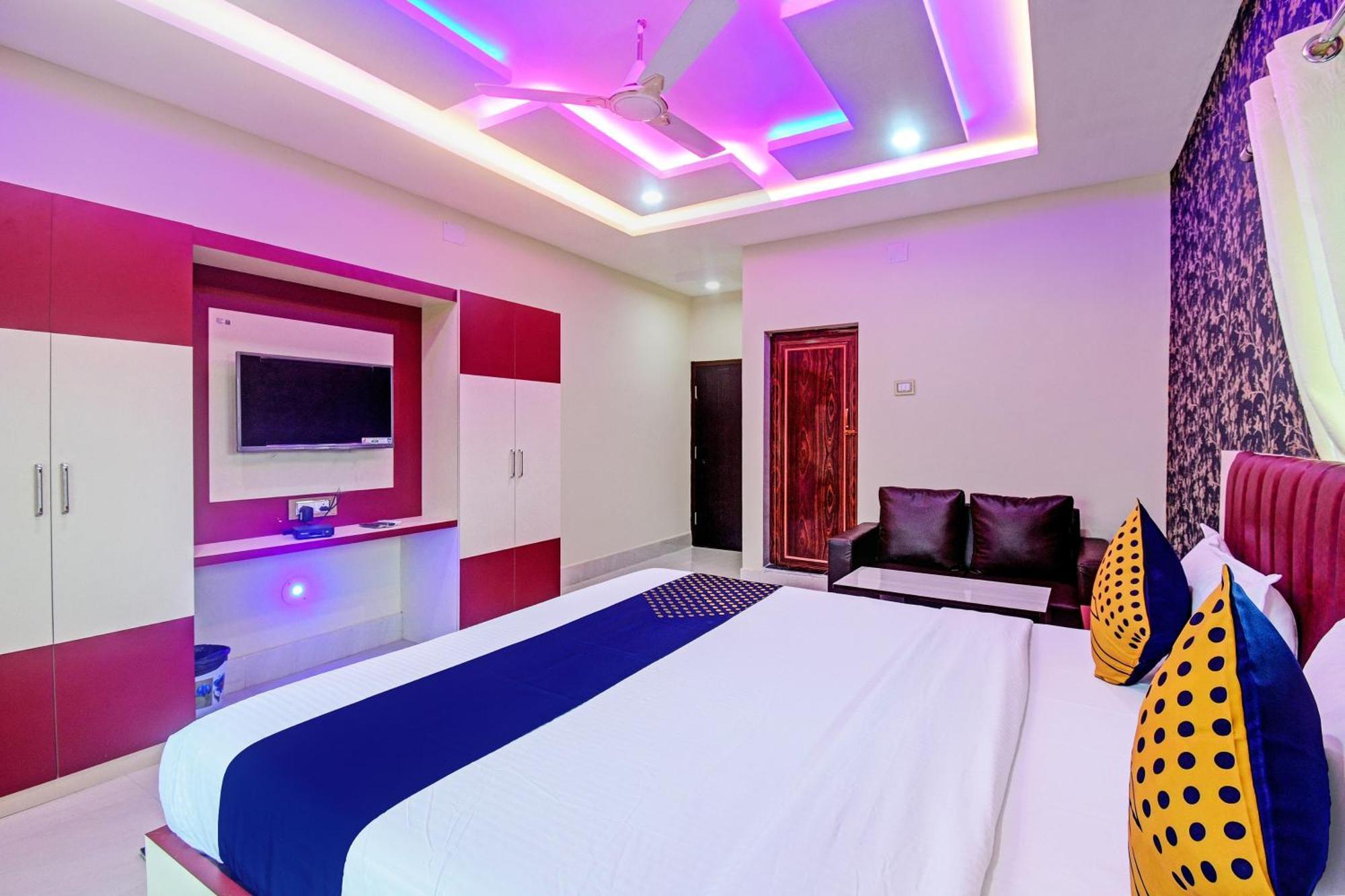 Oyo Flagship Pratikshya Guest House Baripada Екстериор снимка