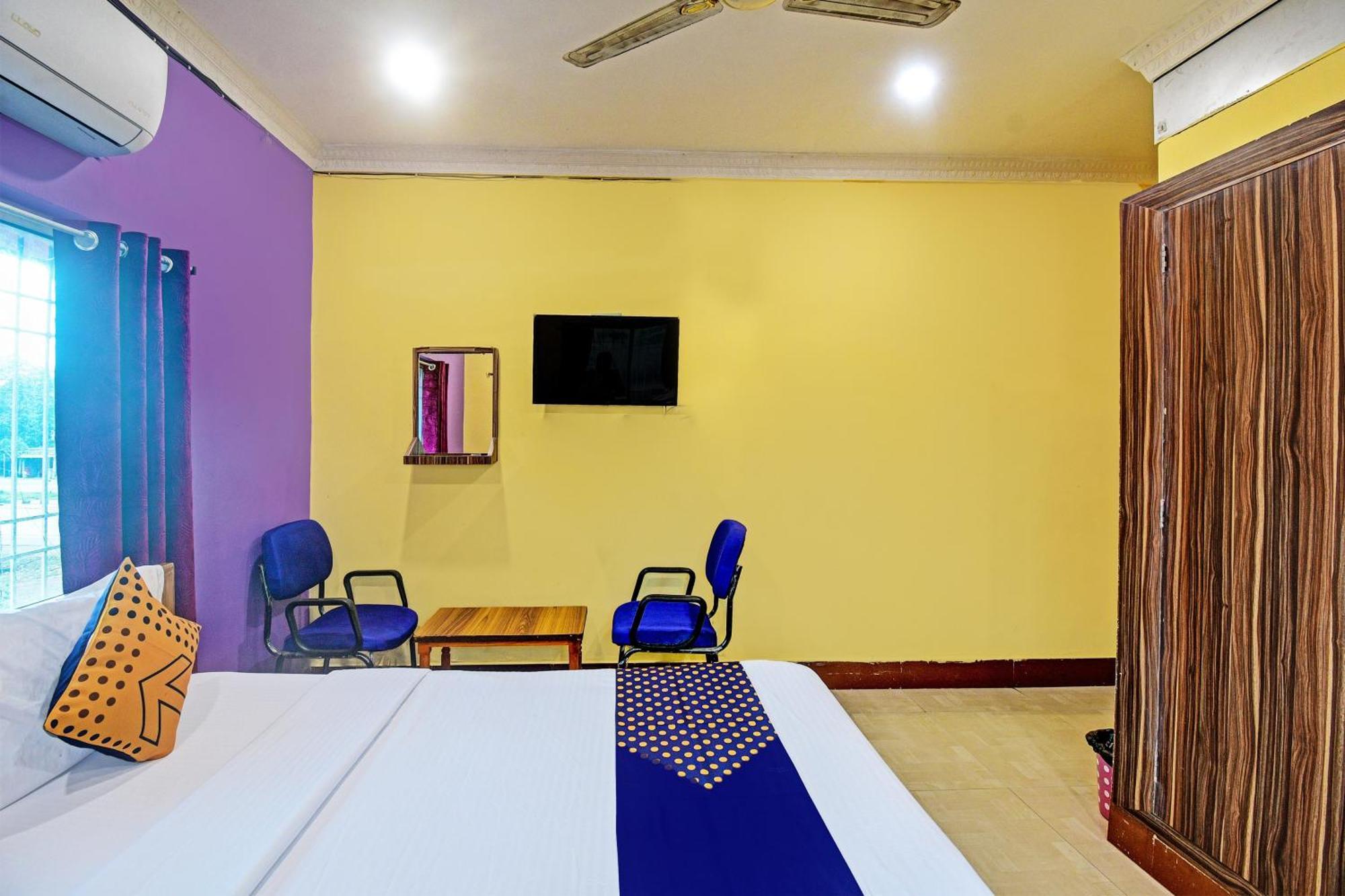 Oyo Flagship Pratikshya Guest House Baripada Екстериор снимка